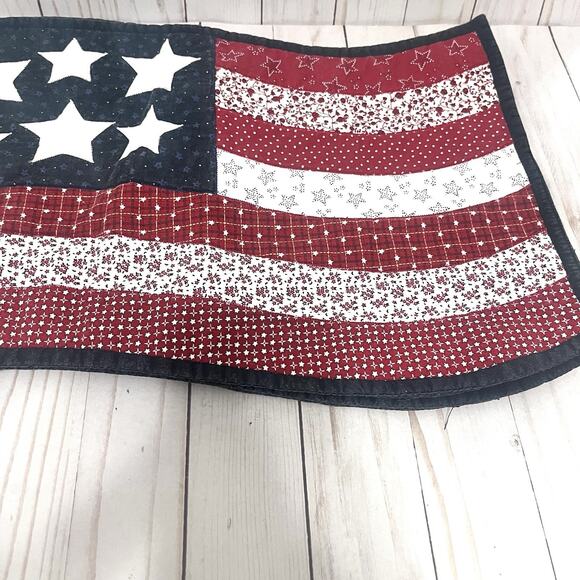 Americana Flag Quilted Table Picnic Holiday Patriot Placemats Set of 4 - Picture 3 of 6